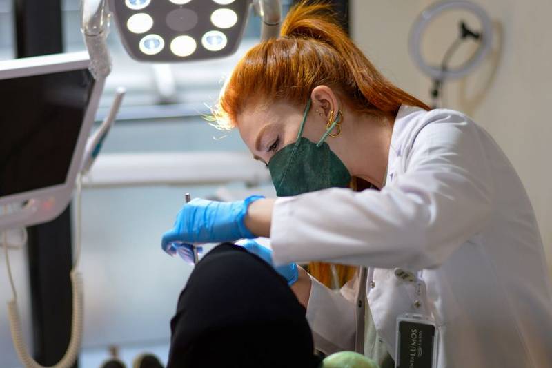 Full-Mouth Dental Rehabilitation in Giza – 7-Night Medical Package